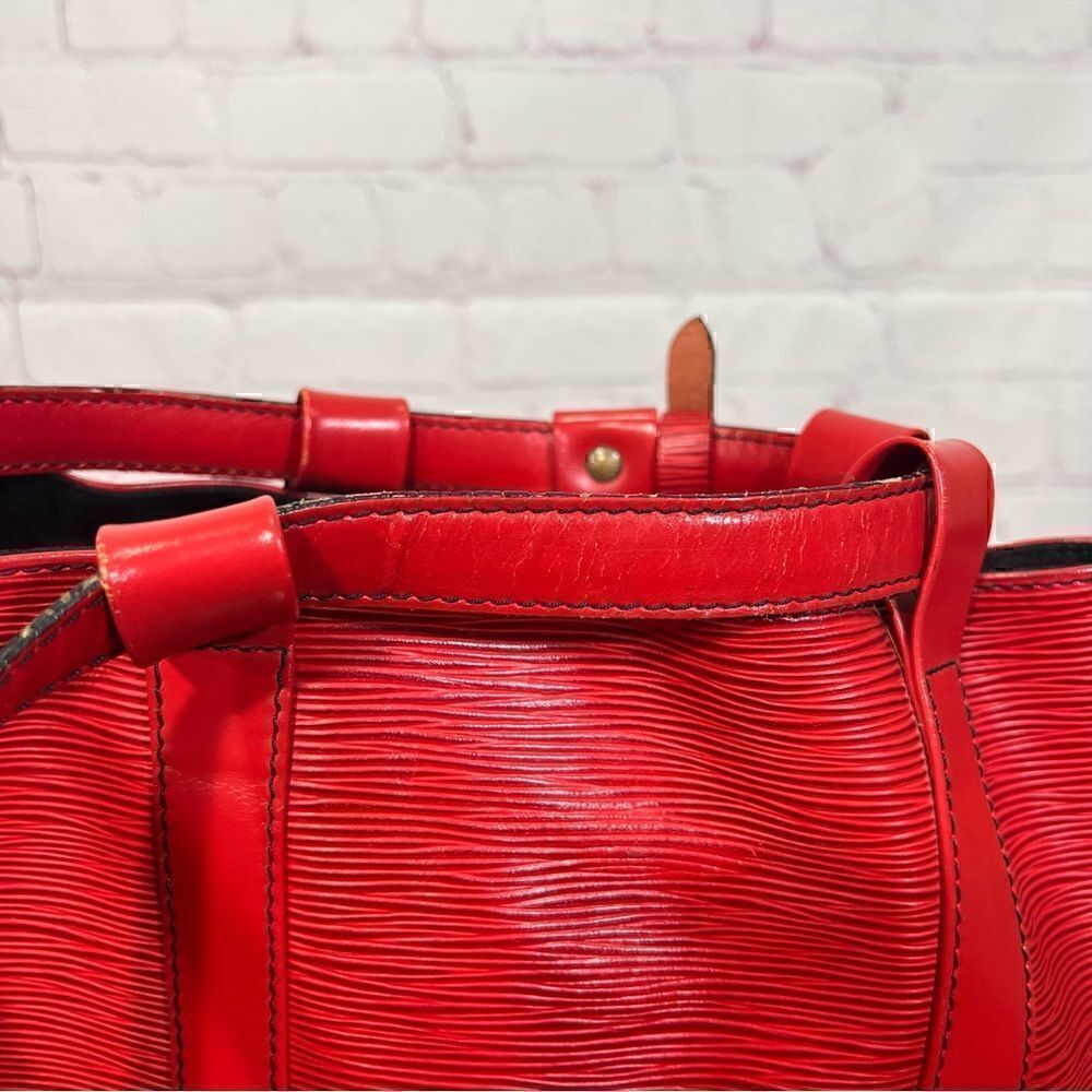 LOUIS VUITTON Epi Randonnee GM Castillan Red. Big Roomy Backpack. - Picture 14 of 17